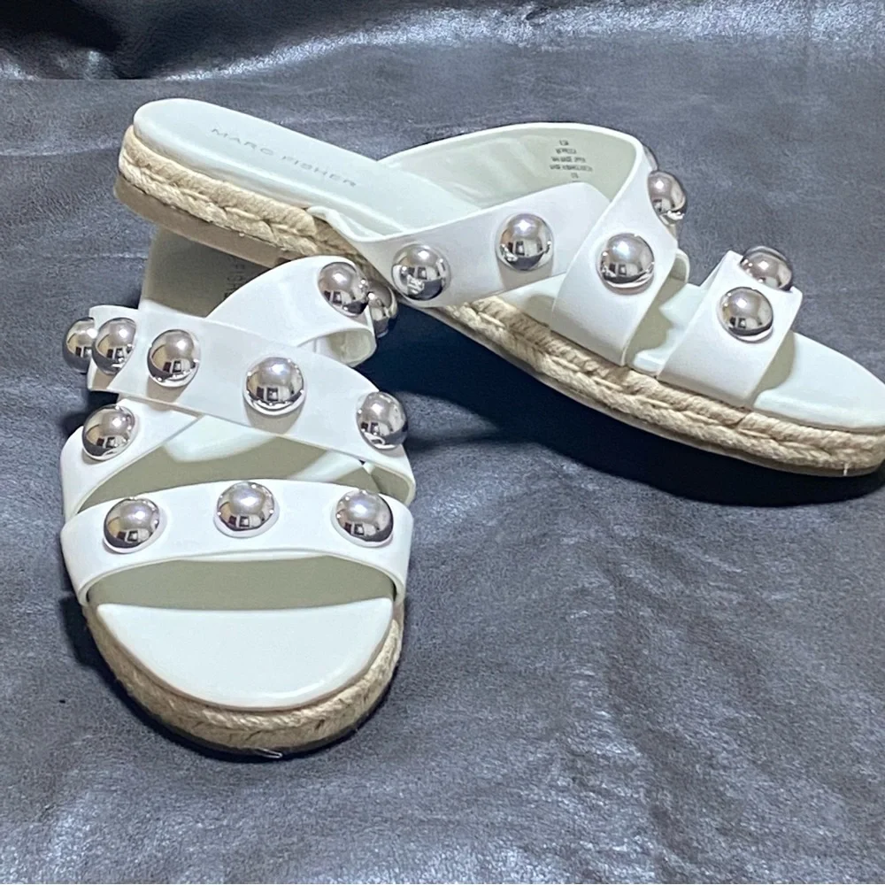 MARC FISHER PRISCA WHITE ESPADRILLES